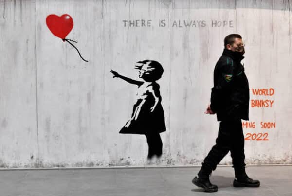 banksy girl with the balloon