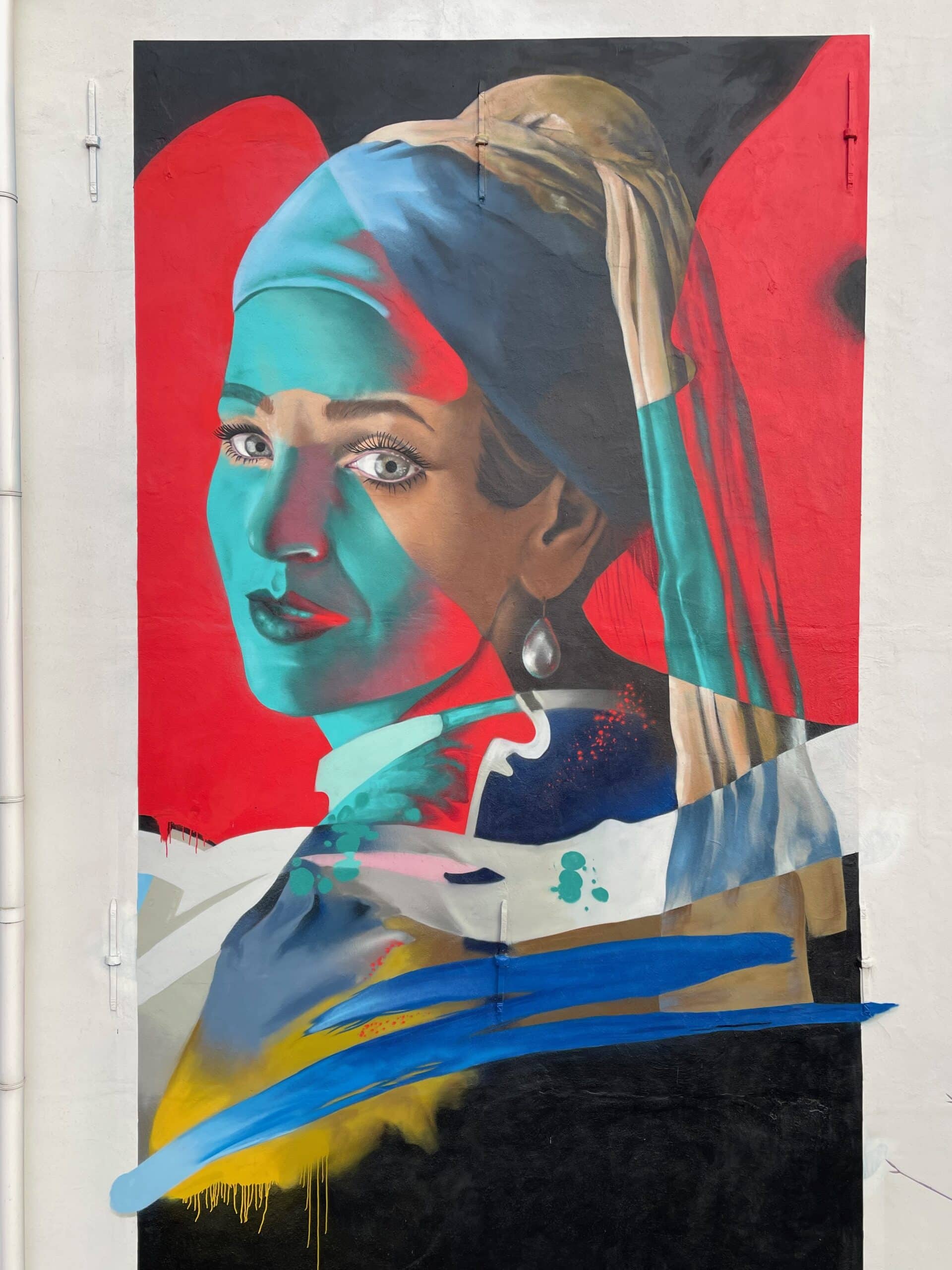 graffiti advertising omroep max rotterdam